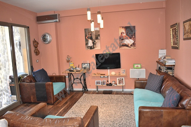 The apartment is located on Bardhok Biba street, just a few steps away from Skanderbeg Square, this 